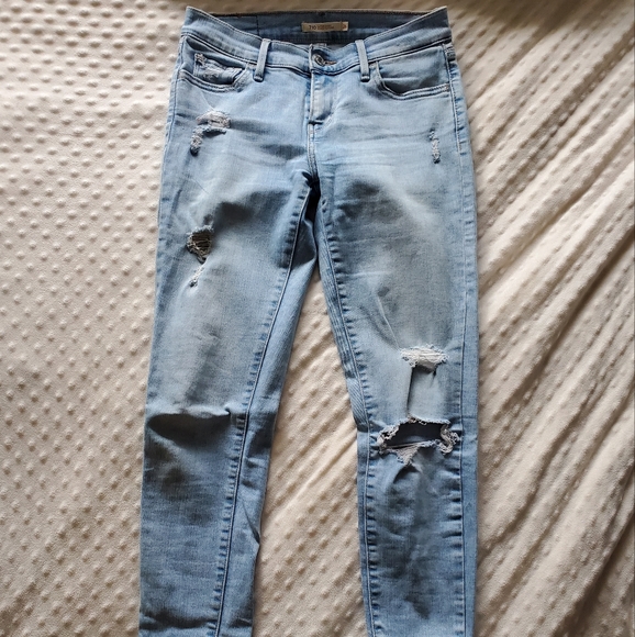 Levi's 710 Ripped Jeans - Picture 2 of 4